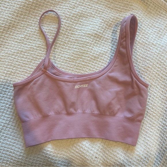 BO+TEE Bike Sports Bra asymmetric crop top Athletic bubblegum pink size medium - Picture 5 of 7